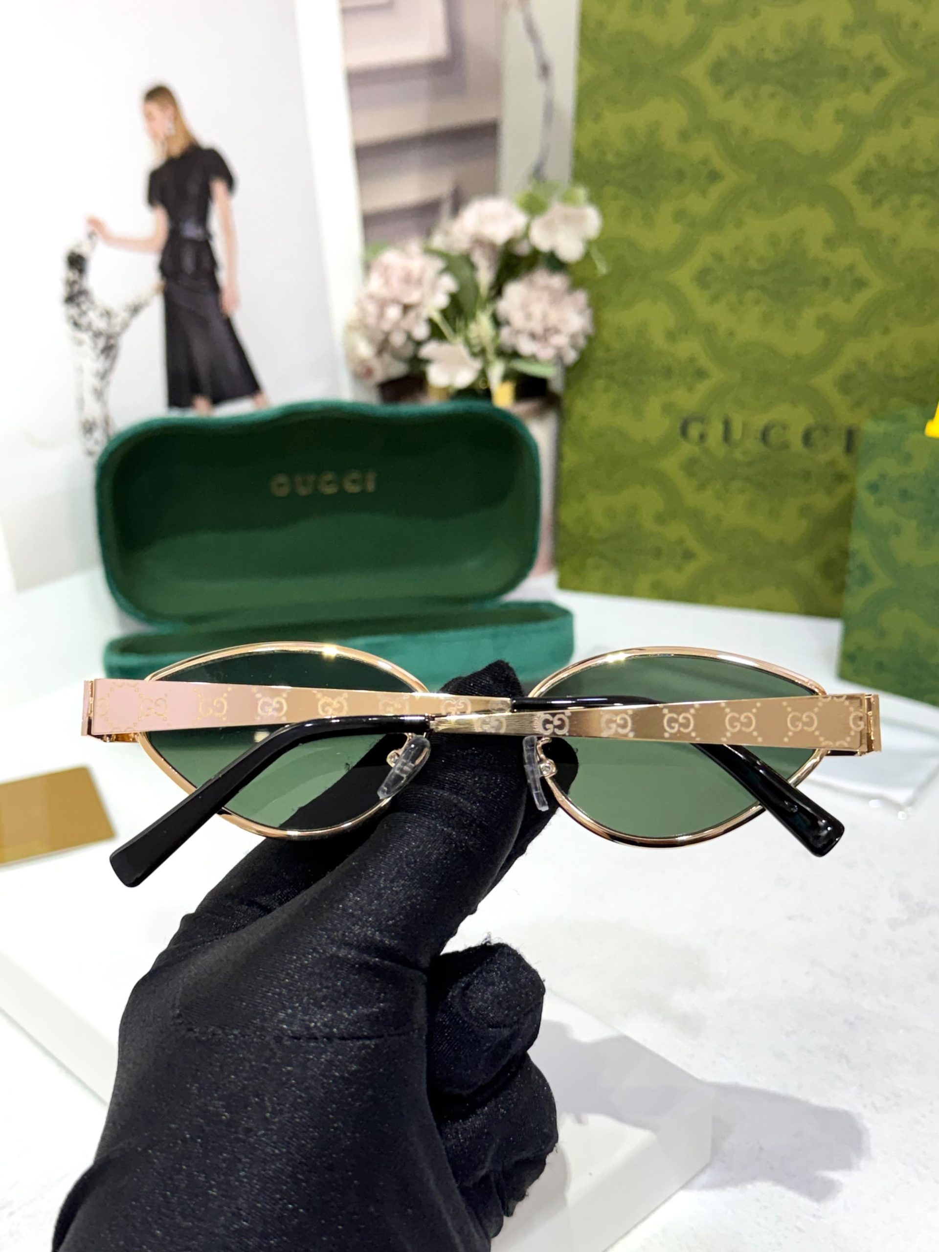 Women's sunglasses