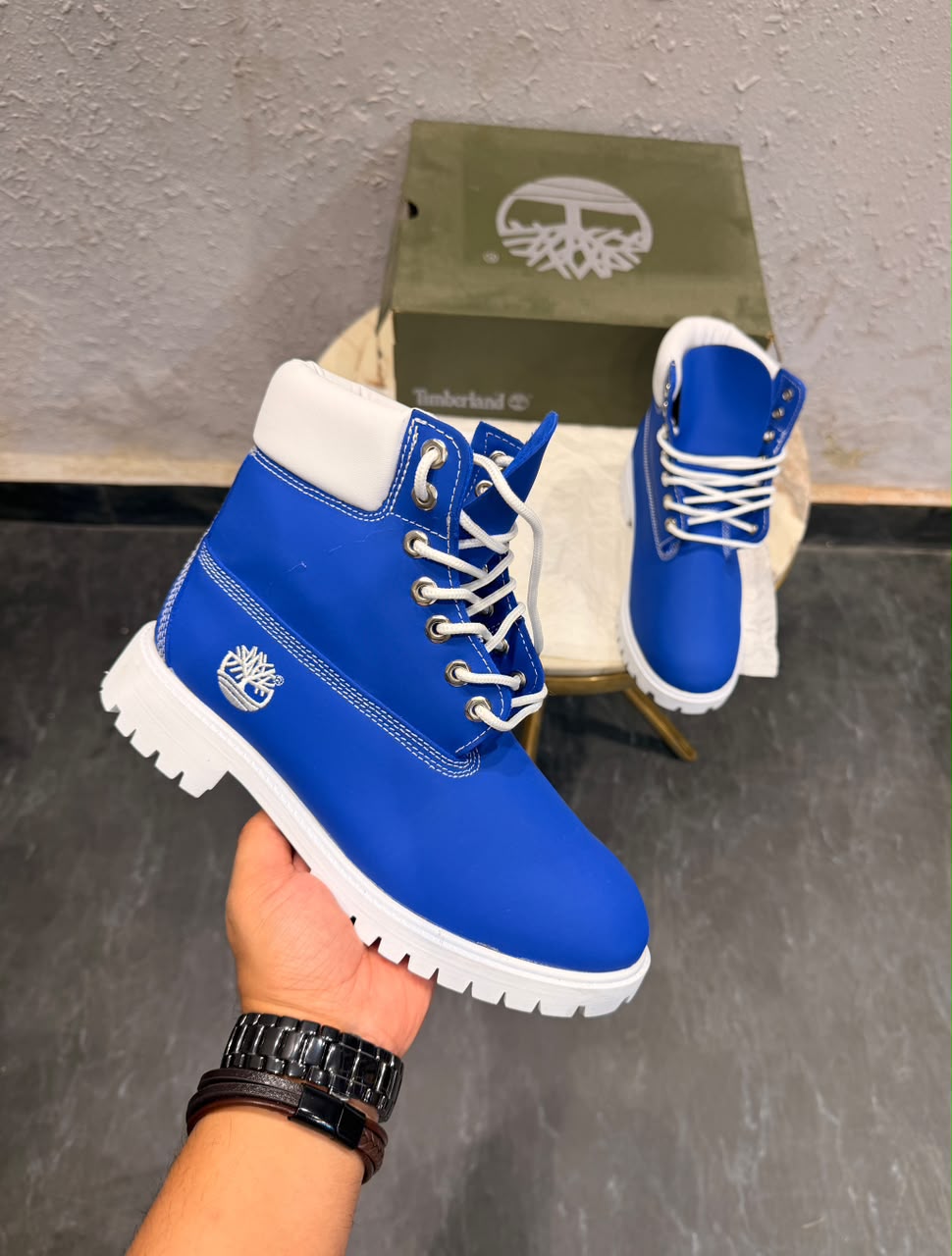 Men's shoes
