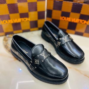 Men's shoes