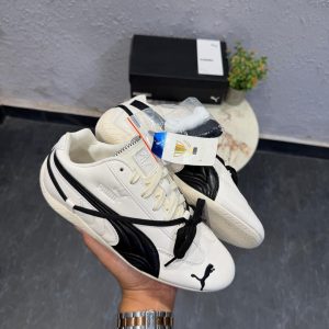 Women's shoes
