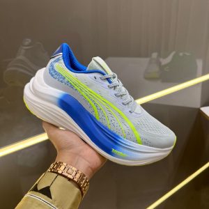 Men's shoes
