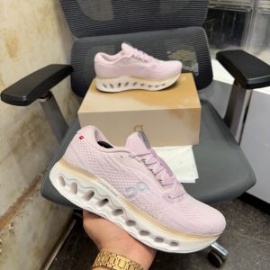 Women's shoes