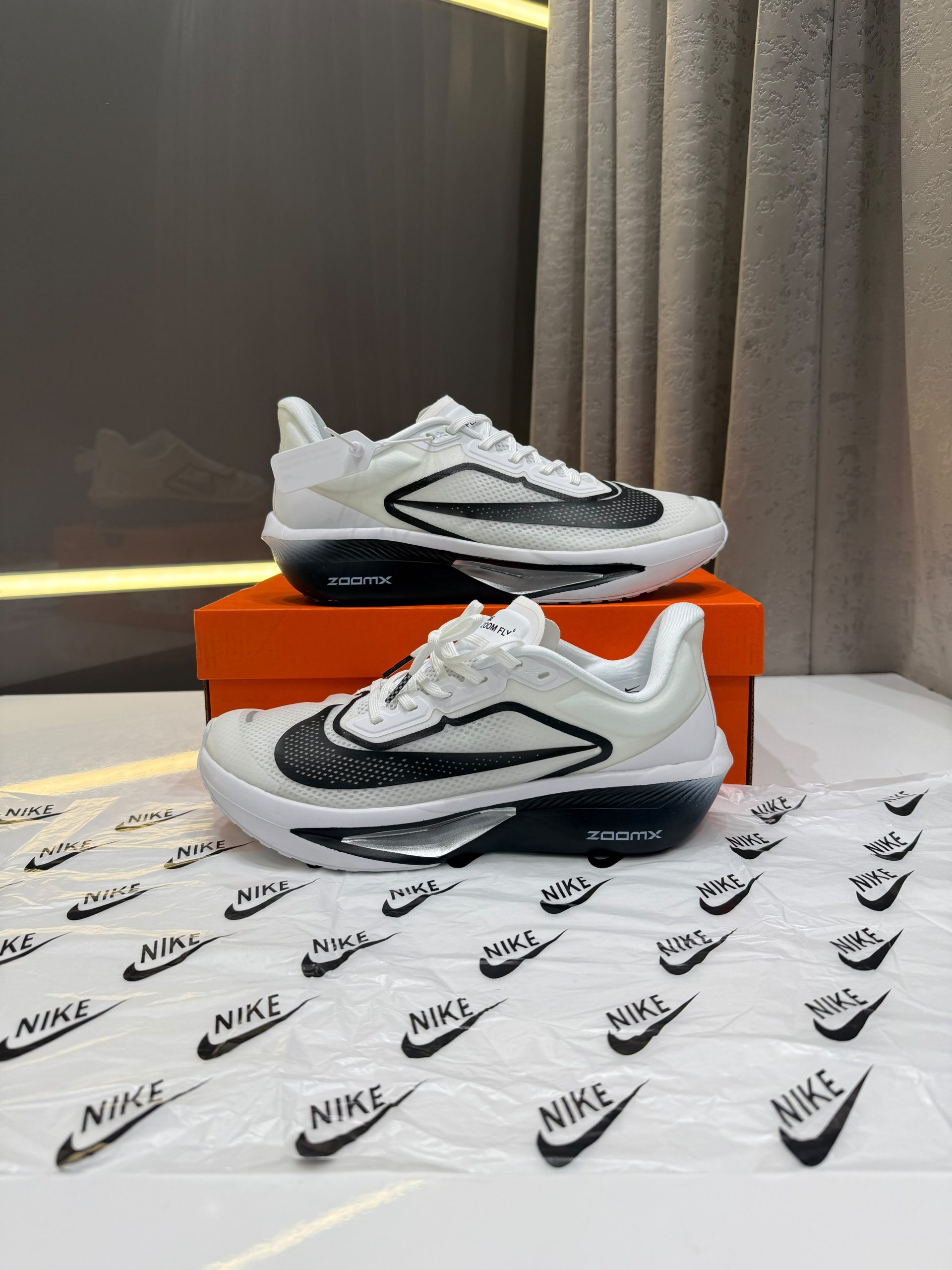 Men's shoes