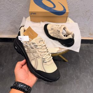 Men's shoes