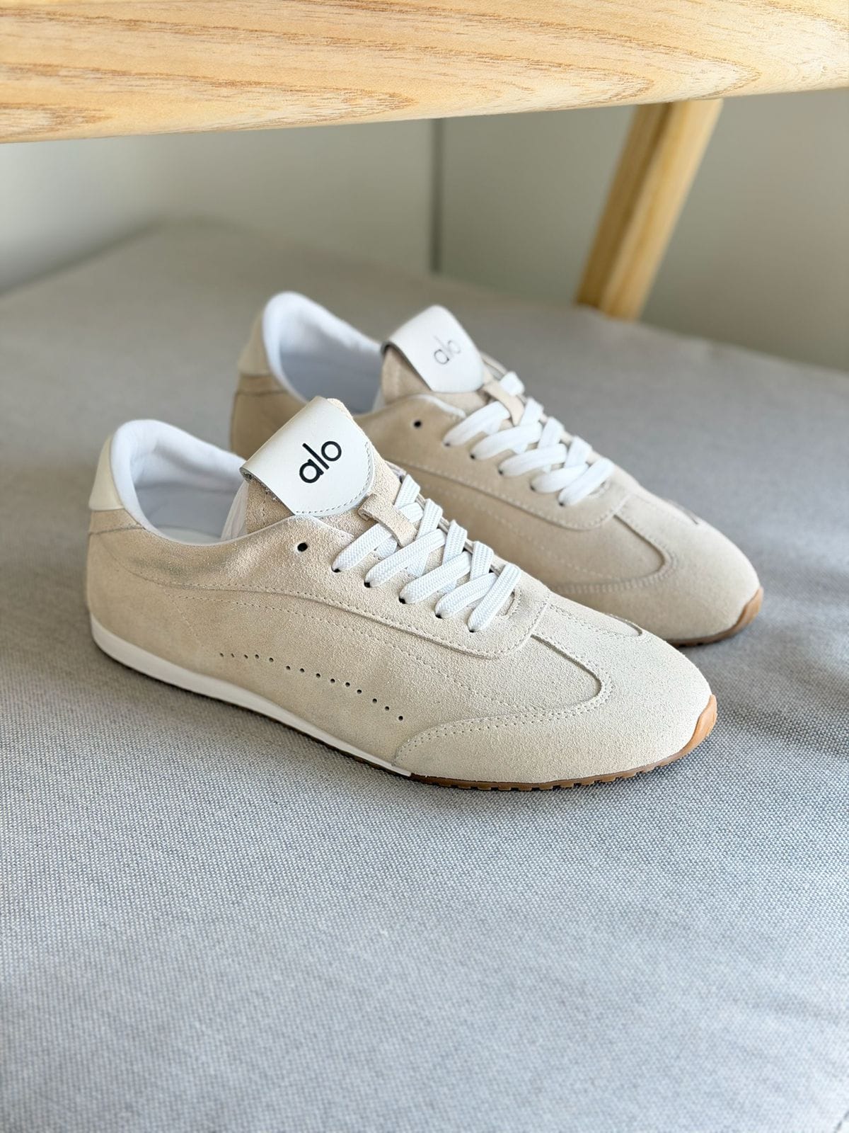 Men's shoes