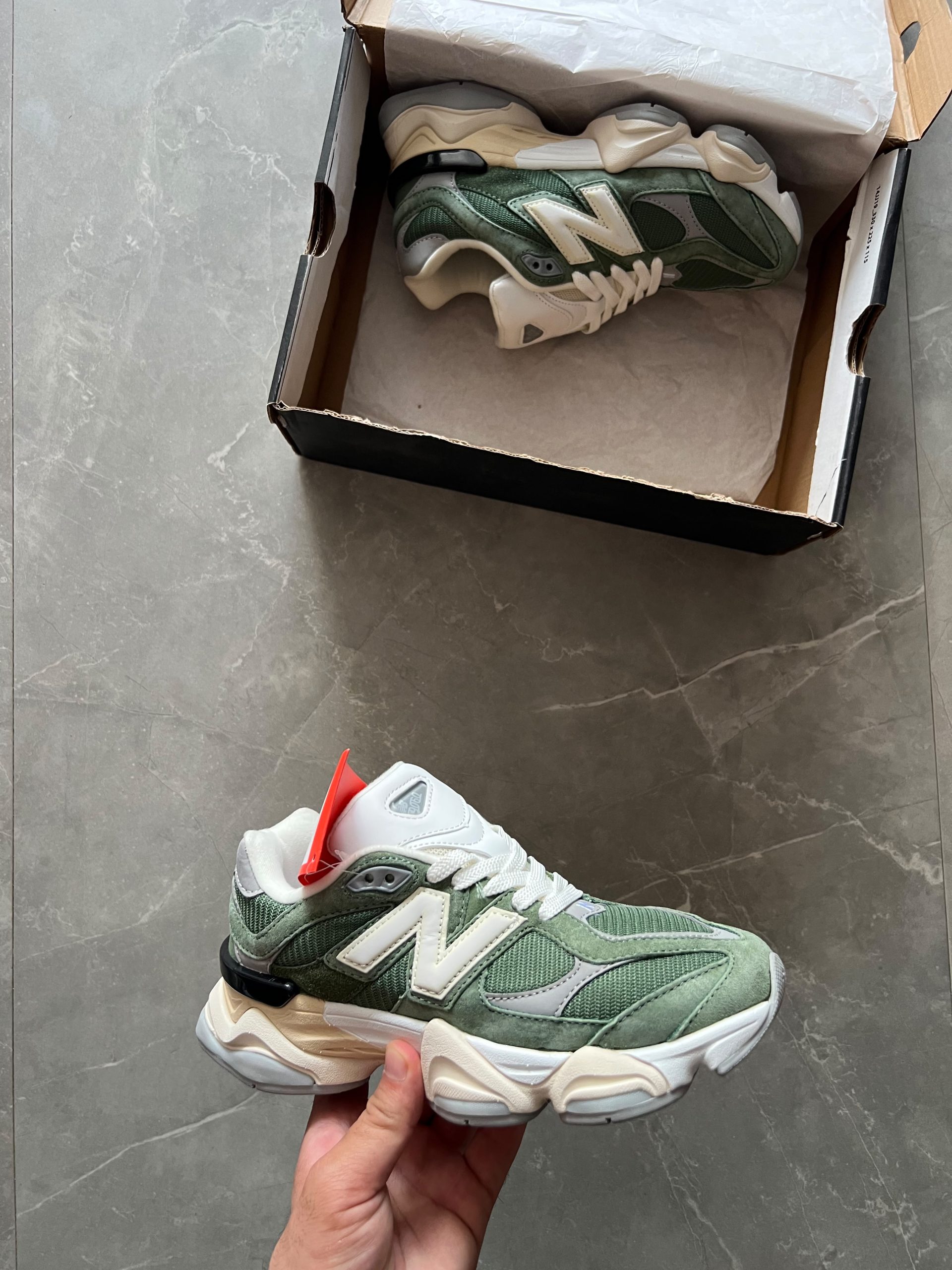 Women's shoes