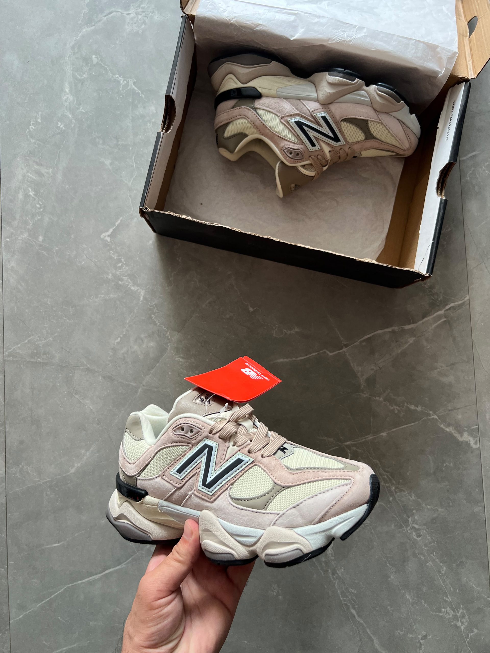 Women's shoes