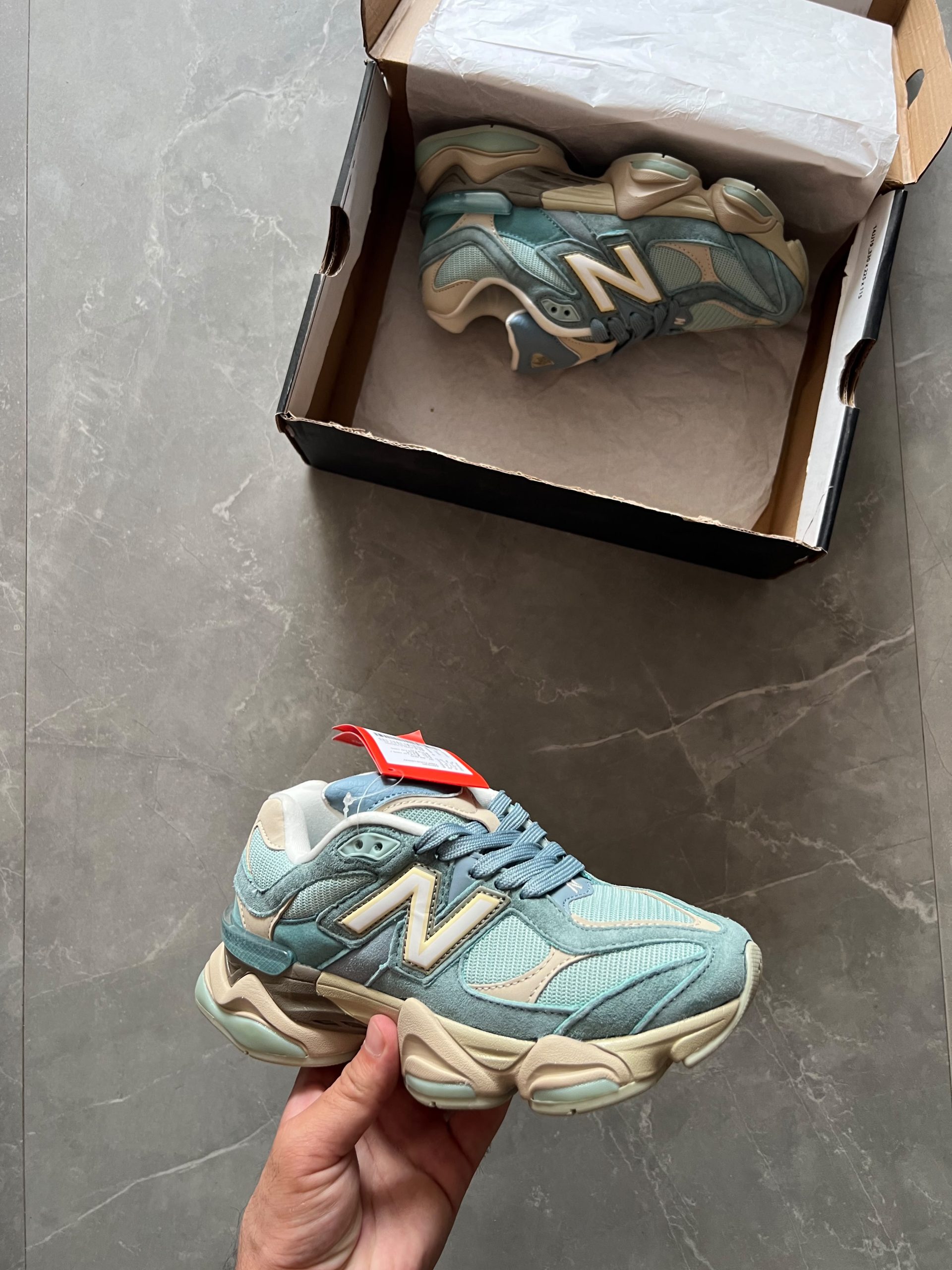 Women's shoes