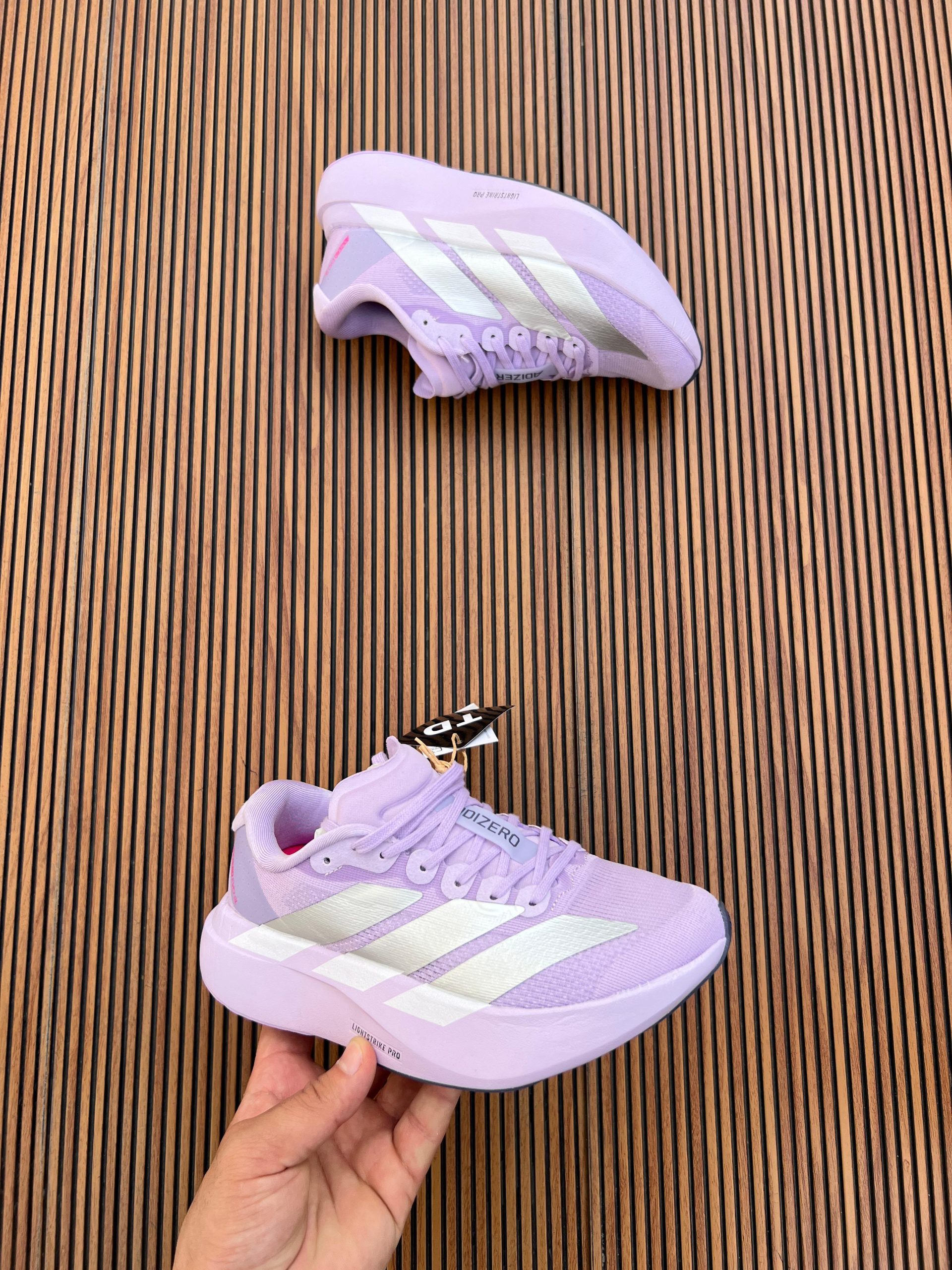Women's shoes