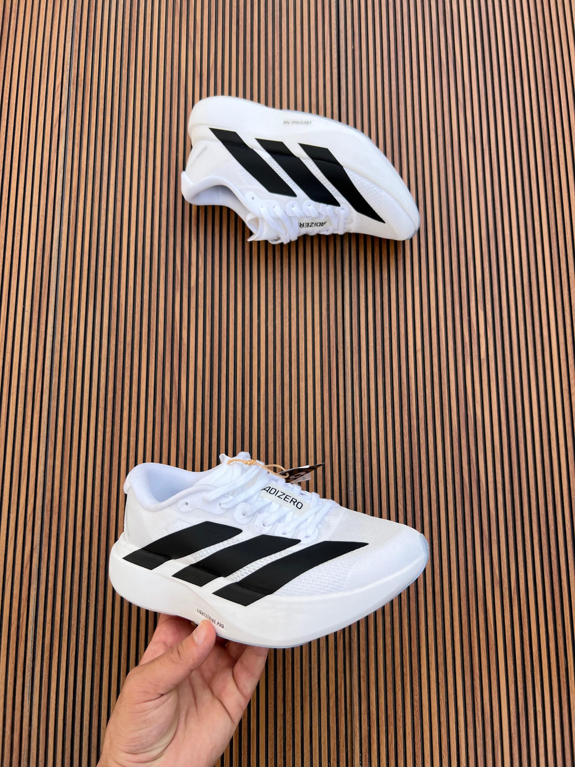 Women's shoes