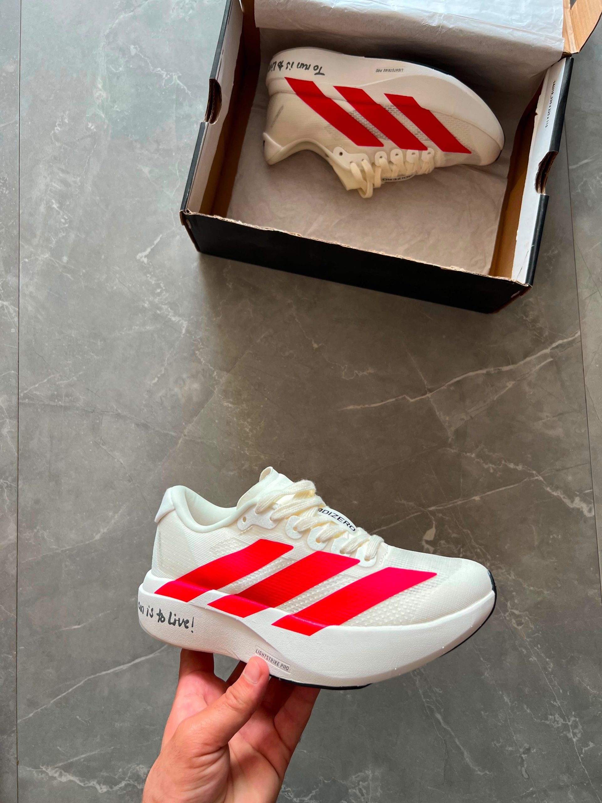 Women's shoes