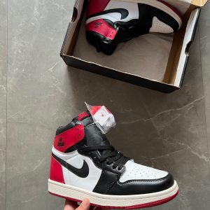 Ladies shoes
