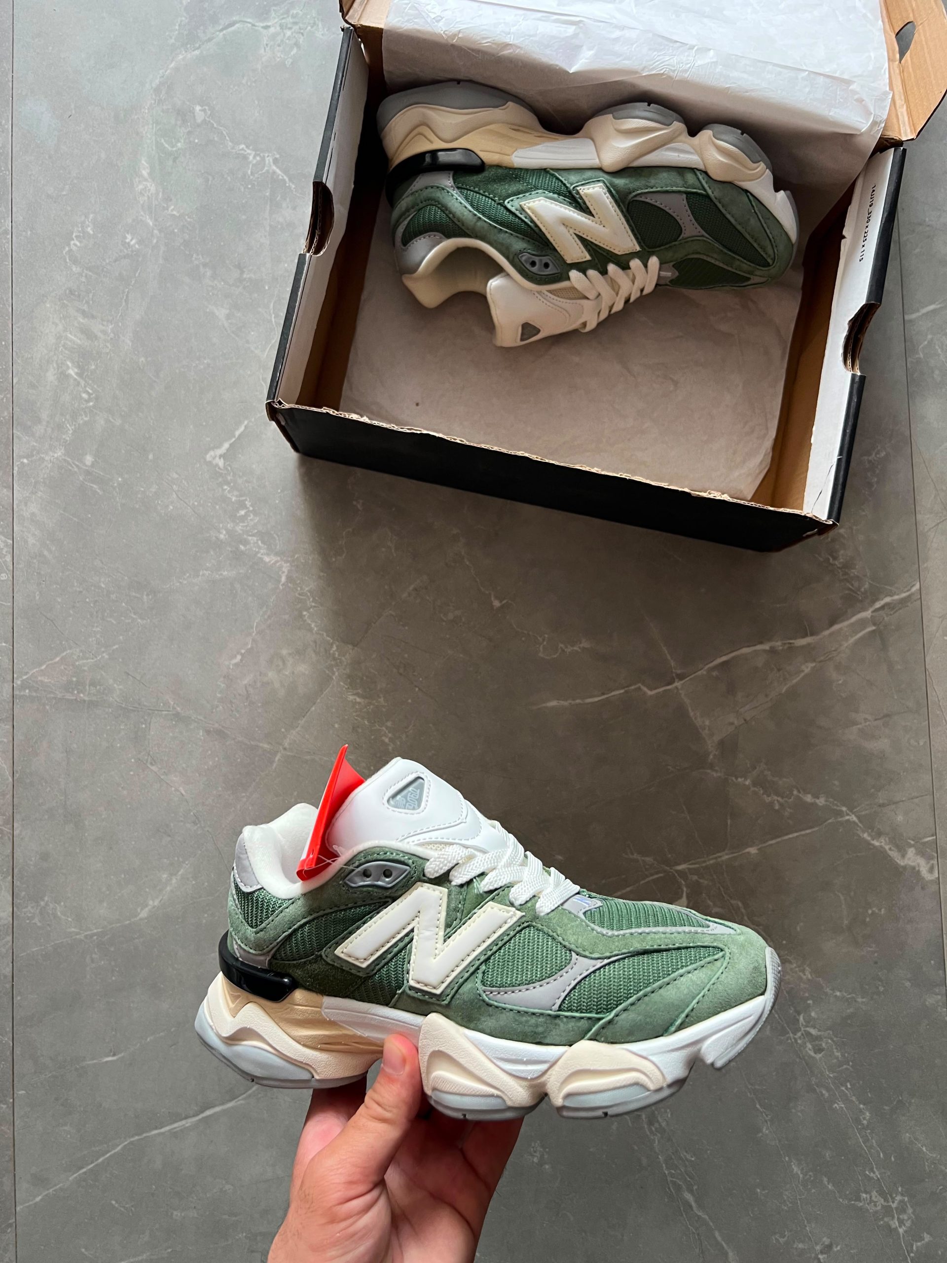 Women's shoes