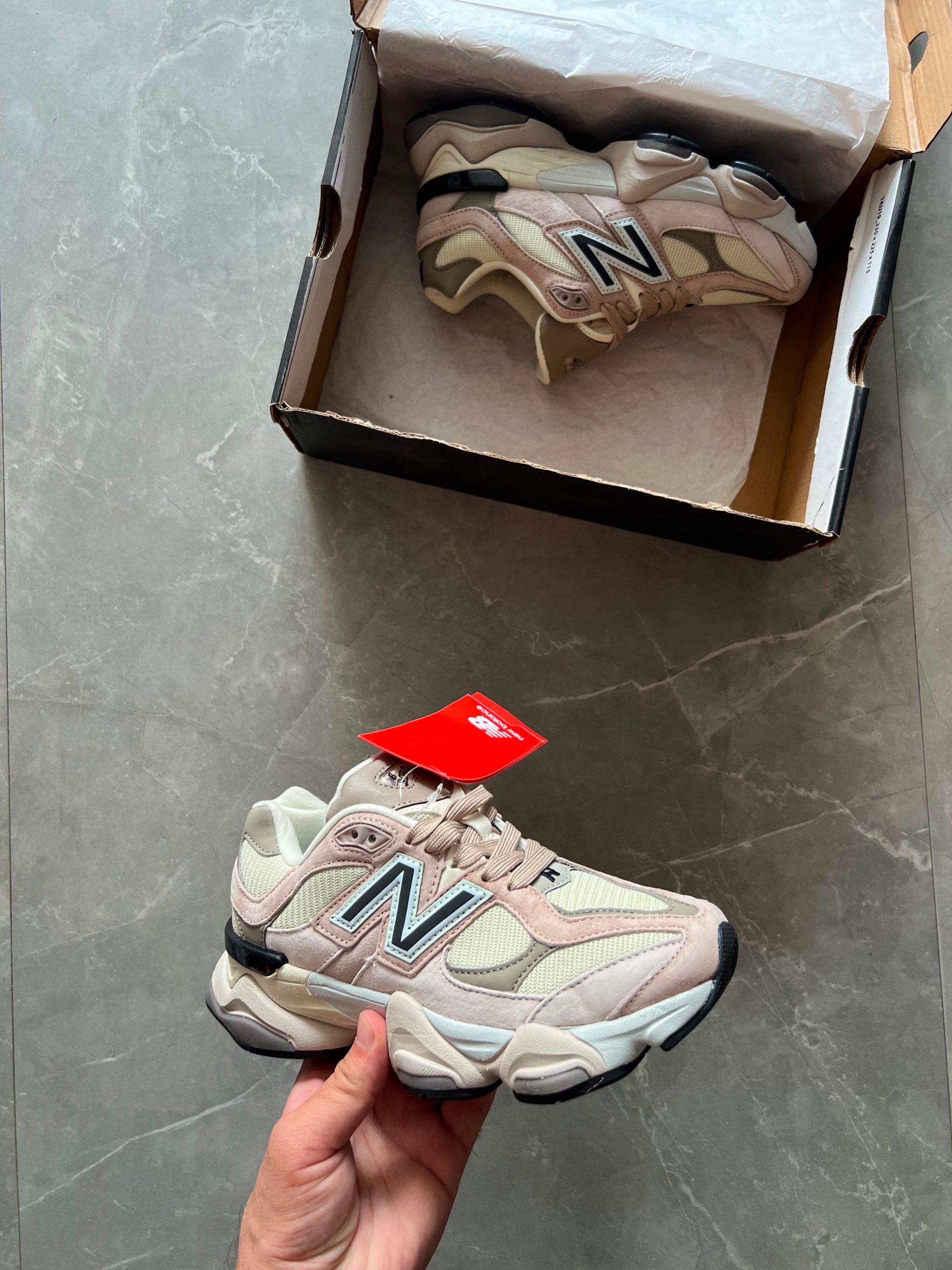 Women's shoes