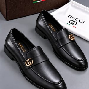 Men's shoes