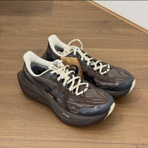 Men's shoes