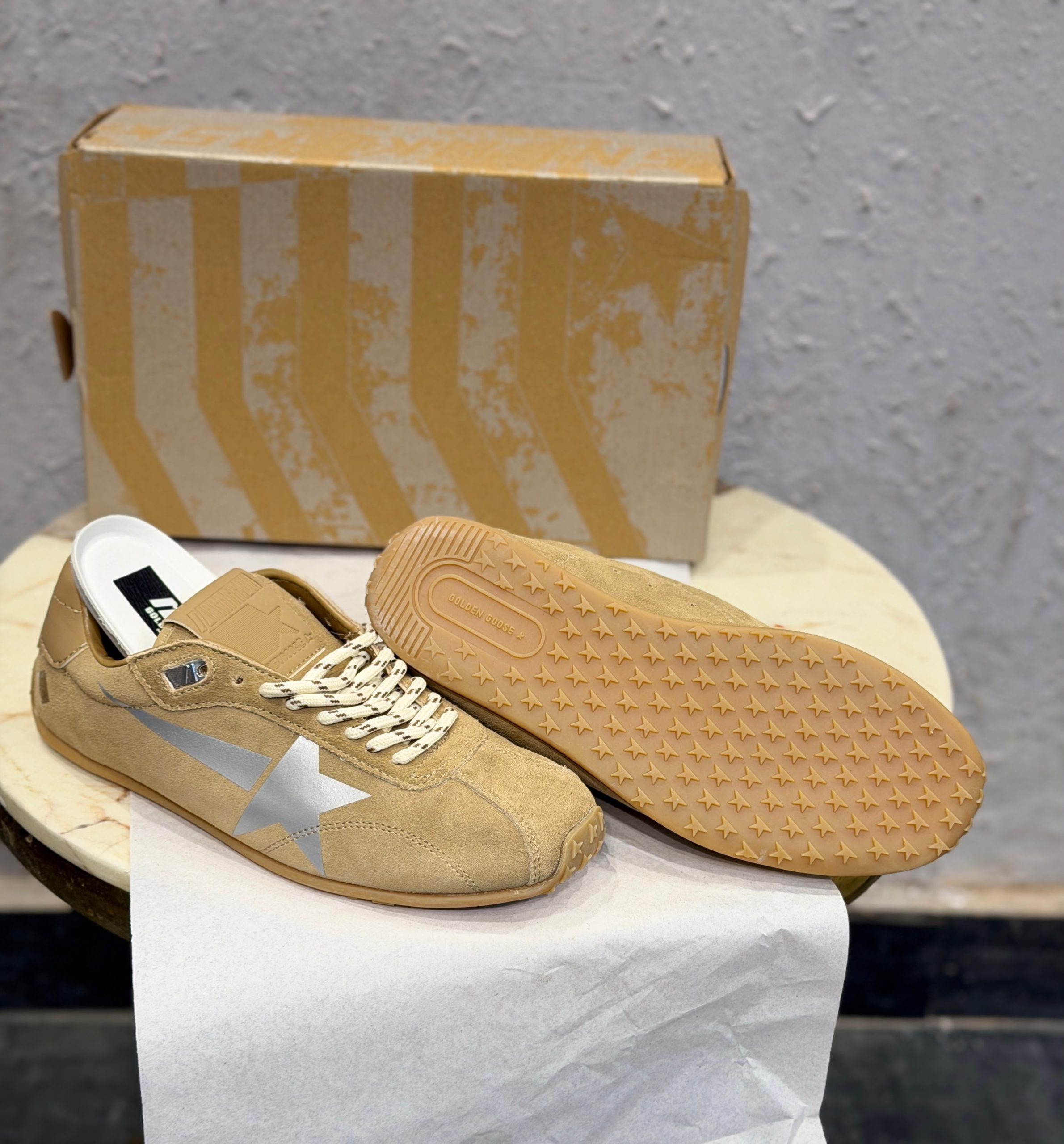 Men's shoes